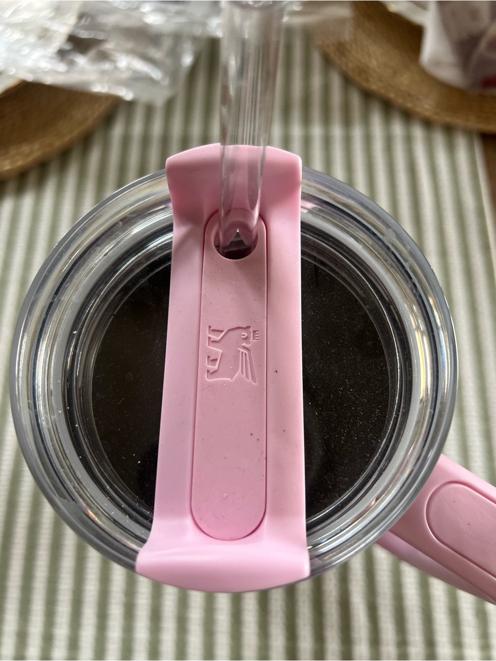 Stanley Pink Marble Travel Tumbler with Handle - Picture 3 of 4